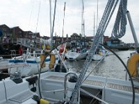 2013 Vakantie Nederland - Solent  De Miles'Tone naast een andere boot aan de Town Quay in Lymington : 2013, Lymington, Zeilen, vakantie